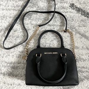 Michael Kors crossbody purse (on hold)